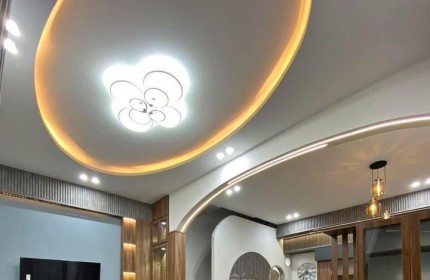 Bán nhà đường Lã Xuân Oai-Q9, 58m2, 930 triệu, sổ hồng riêng, gần trường dại học, chợ TNP